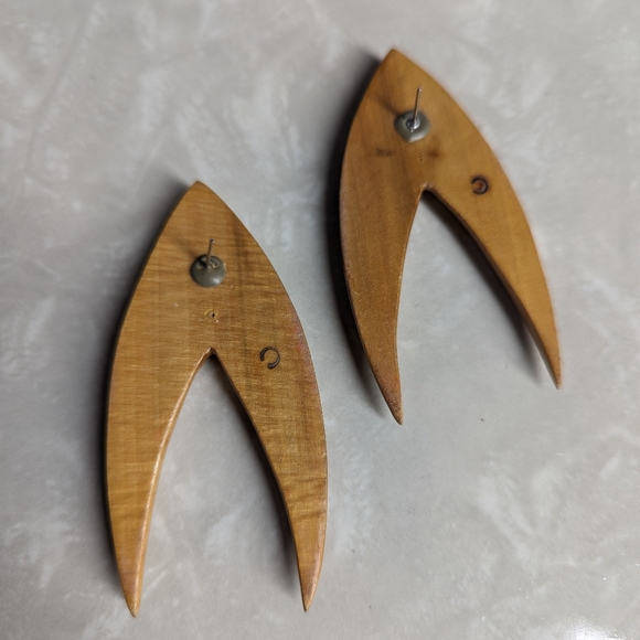 Vintage Wooden Statement Earrings - Picture 2 of 3